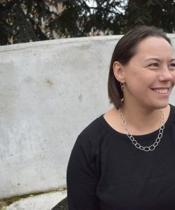 ørestikker og halskæde